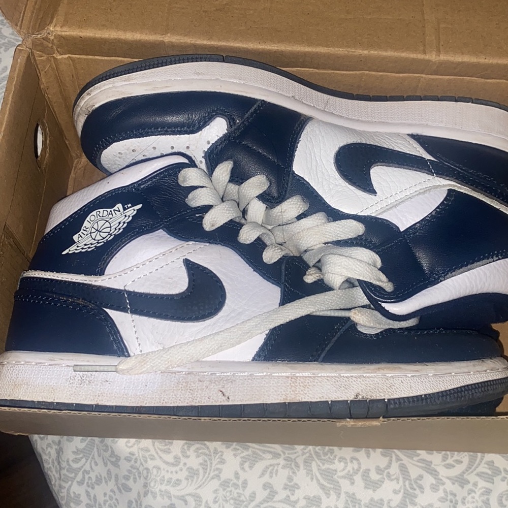 Jordan 1 Retro - Picture 10 of 12